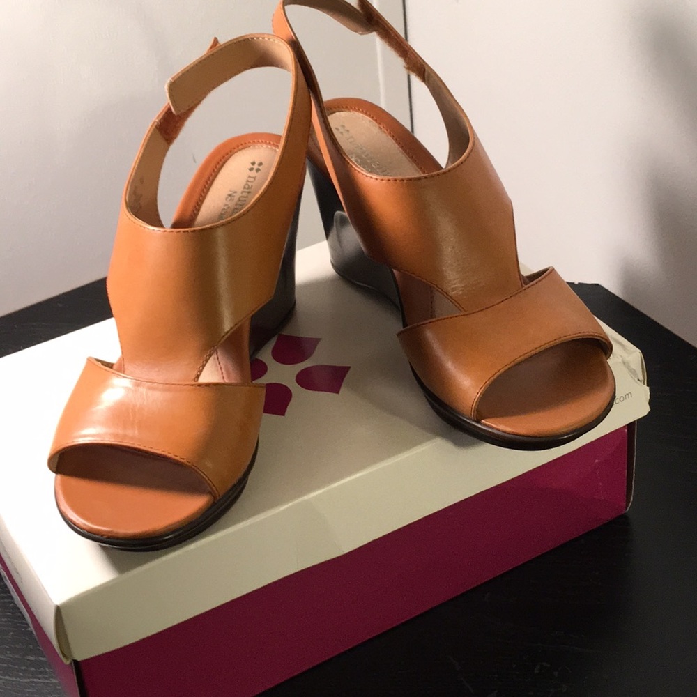 Naturalized Orrin Slingback Wedge Sandals NIB